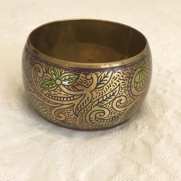 Jewelry - Women’s metal bracelet